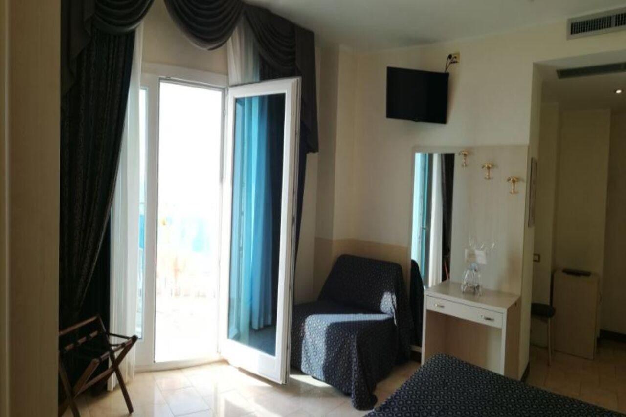 Hotel Caravelle&Minicaravelle 利多迪迪耶索洛 外观 照片